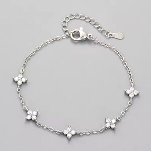 925 SS Elegant Silver Bracelet with Crystal Accents